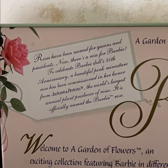 Rose Barbie – Collector Edition – First in Series – Garden of Flowers – NRFB - Picture 8 of 9